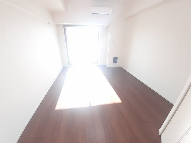 内装は落ち着いています セイント野並