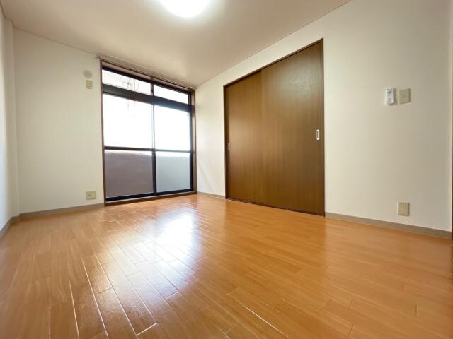 洋室 エトワール若草