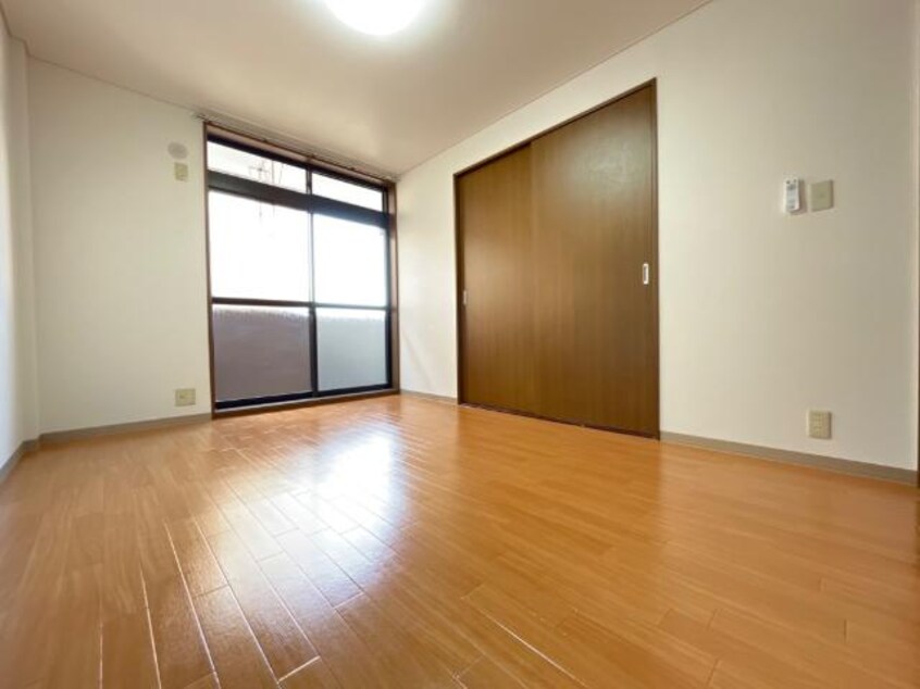 洋室 エトワール若草