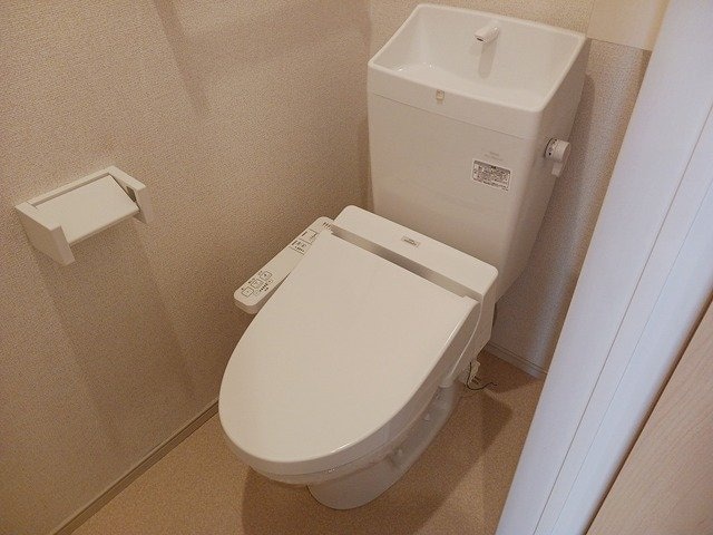  名古屋臨海高速鉄道<あおなみ線>/港北駅 バス20分南陽町下車:停歩6分 1階 築6年