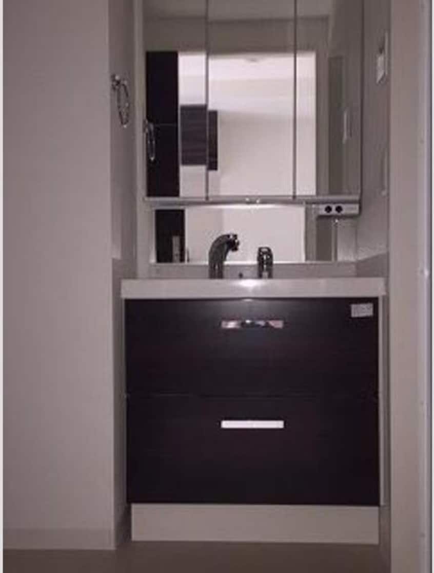  セレニティー大須