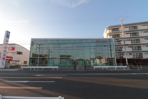 瀬戸信用金庫鳴海東支店 1573m ブラウベルグ