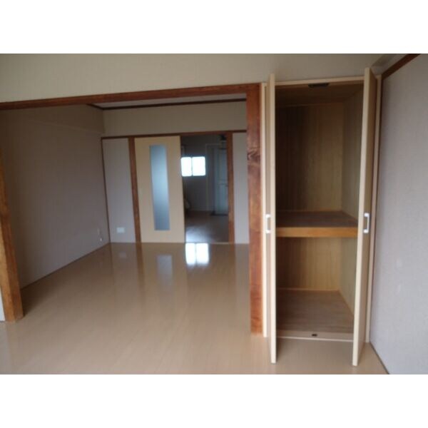  赤坪公園マンション