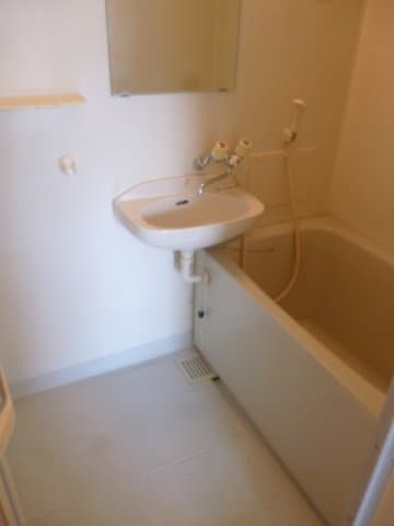  名鉄名古屋本線/前後駅 徒歩10分 2階 築31年