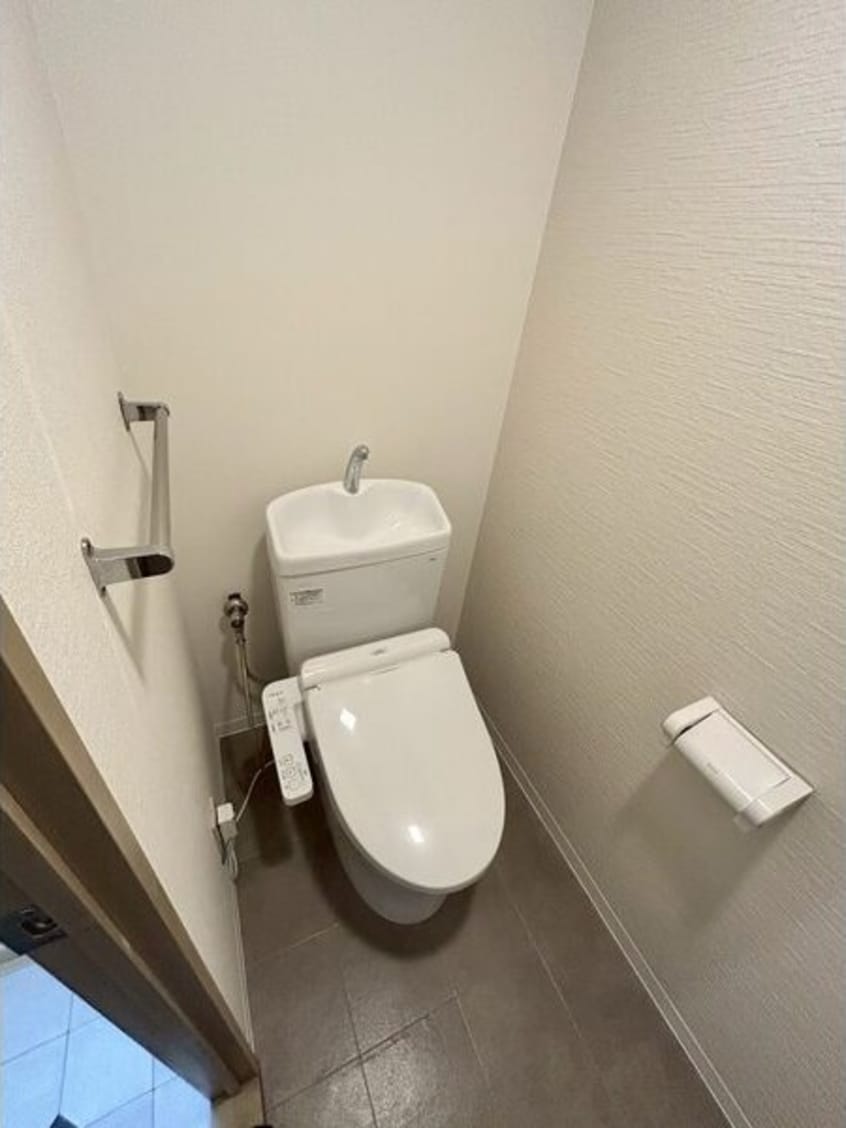  名古屋市営地下鉄鶴舞線/御器所駅 徒歩10分 1階 築35年