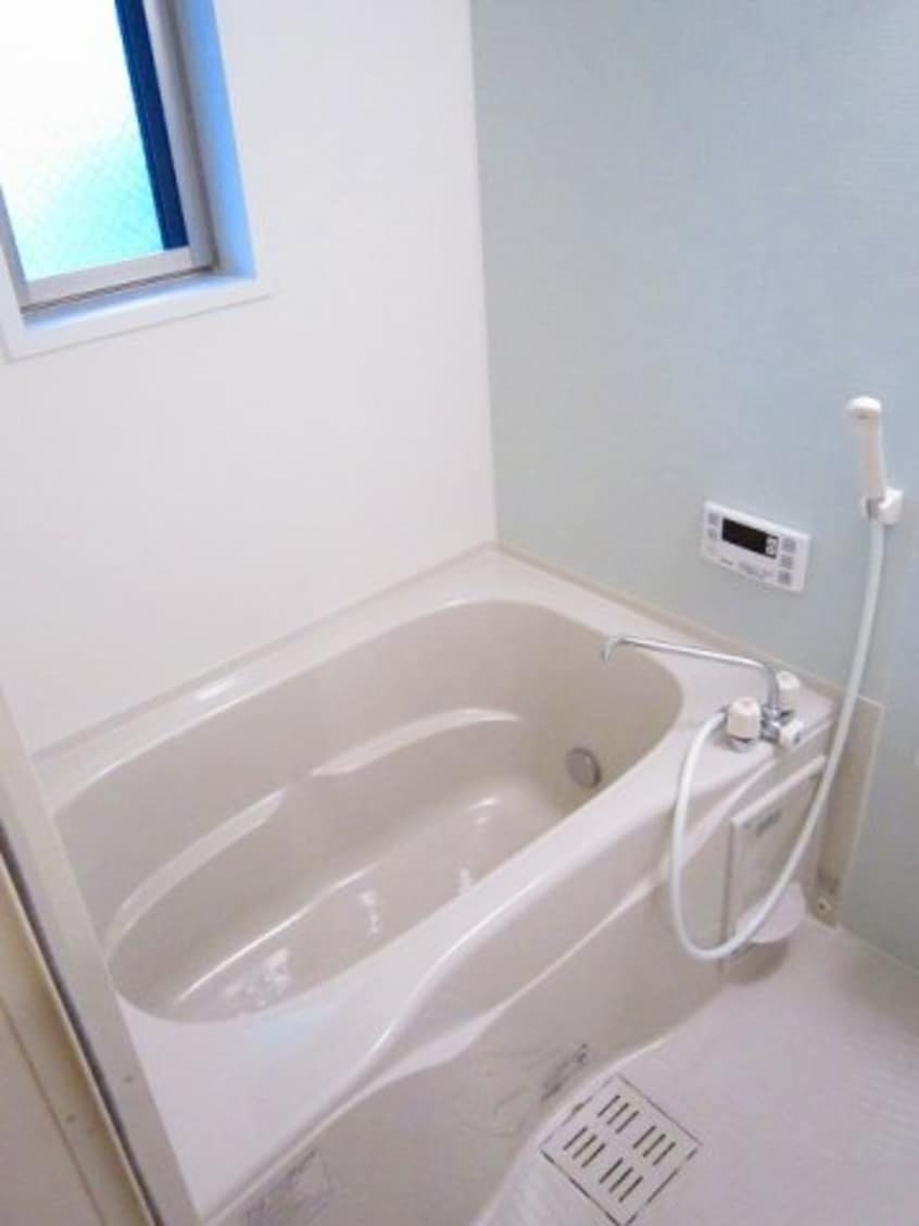  名古屋臨海高速鉄道<あおなみ線>/荒子川公園駅 徒歩23分 2階 築12年