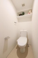  名鉄名古屋本線/山王駅 徒歩5分 8階 築2年