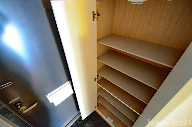 靴箱 レオパレスグラシアス