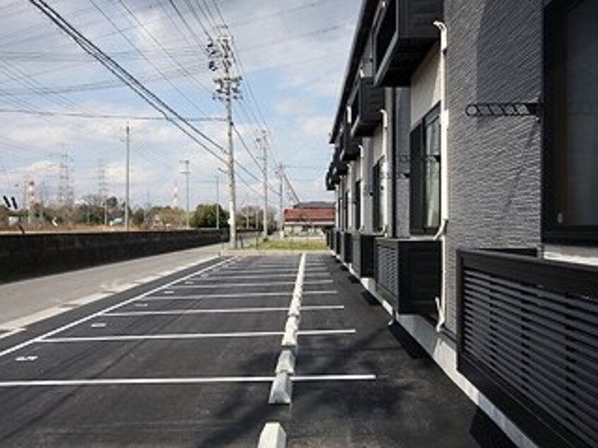 フラワーボックス設置 レオパレスボンヌシャンス　長浦