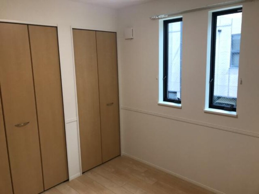 洋室 ピュアパーク２２