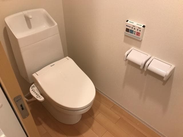 シャワー付トイレ ピュアパーク２２