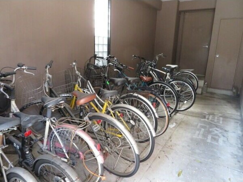  名鉄名古屋本線/金山駅 徒歩3分 9階 築30年