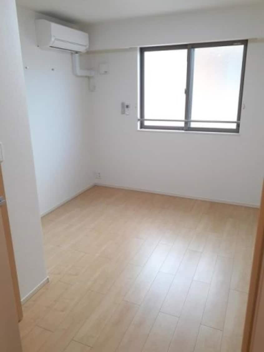  エスポアール　ニシダ