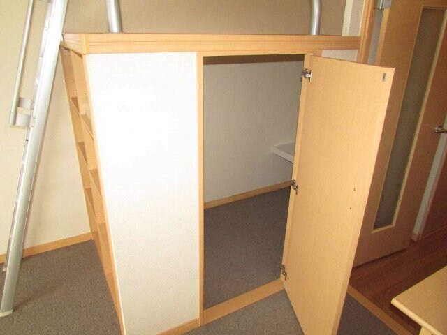  レオパレスソレイユ日比野