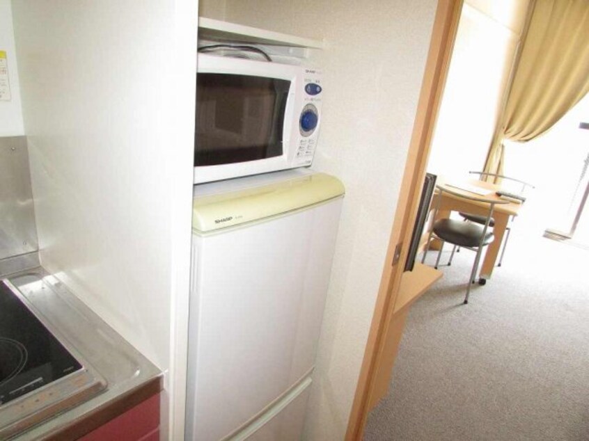  レオパレスソレイユ日比野