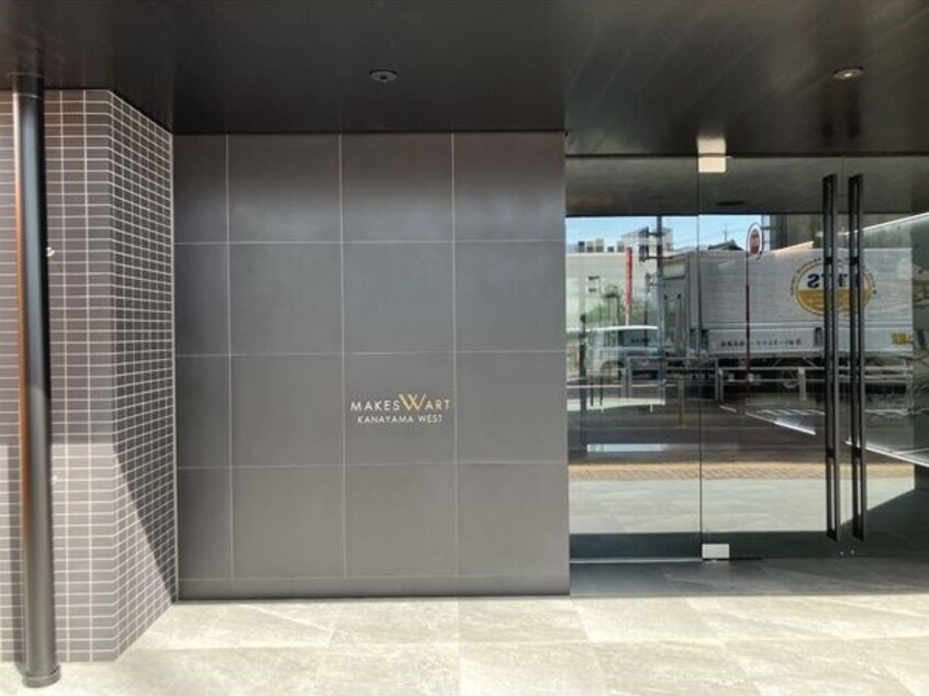  メイクスWアート金山ウエスト