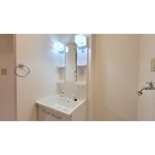  アルタ　ビスタ　B棟