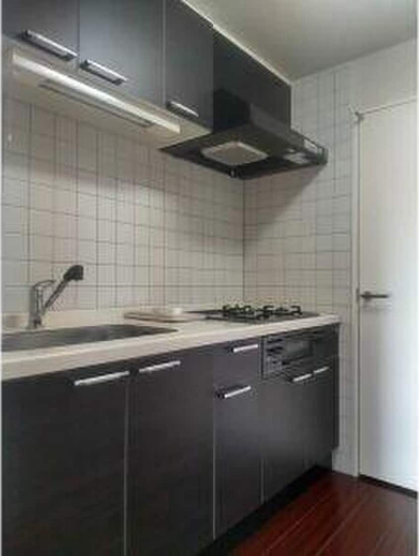  リーヴァストゥーディオ丸の内