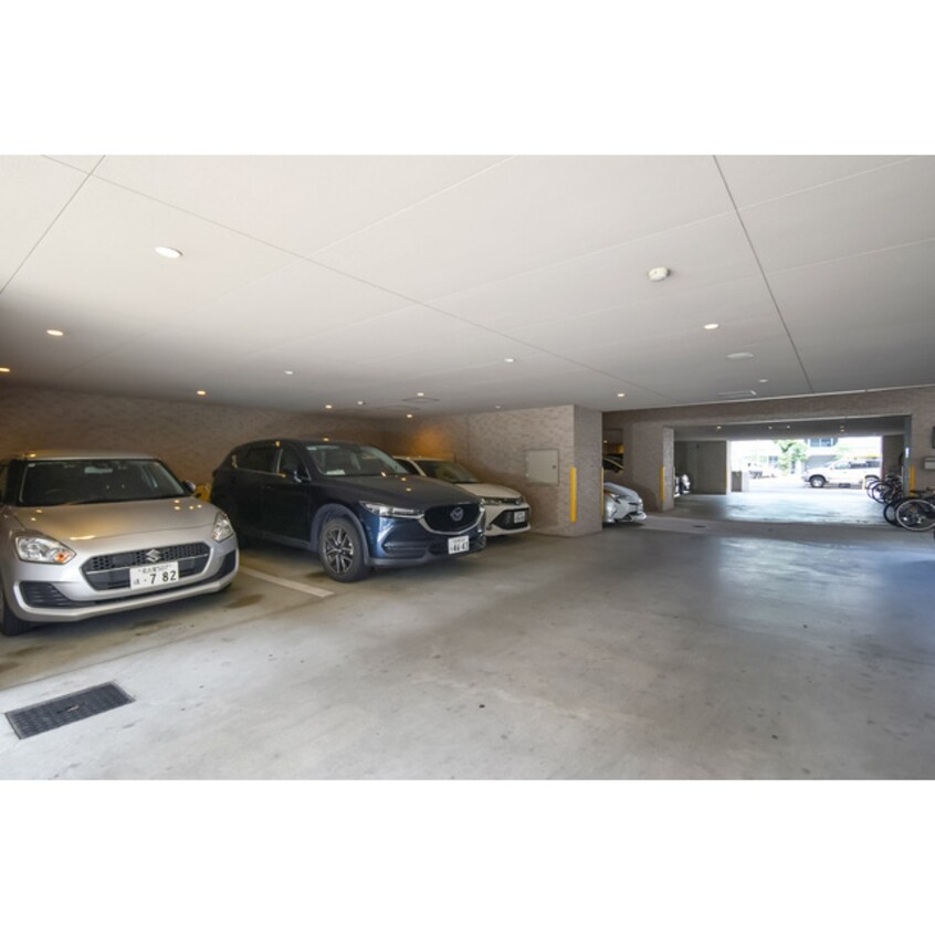  Gramercy Shirakawa Koen