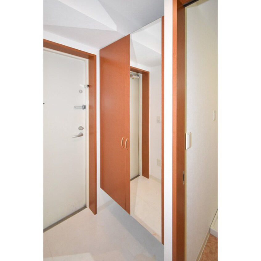  Gramercy Shirakawa Koen