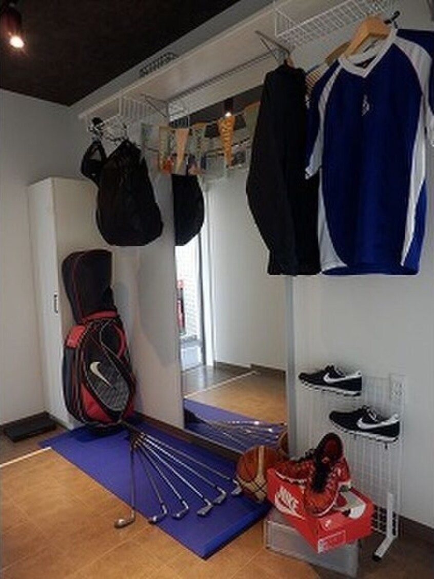 302号の玄関ギャラリースペース使用例 Gallery庄内通