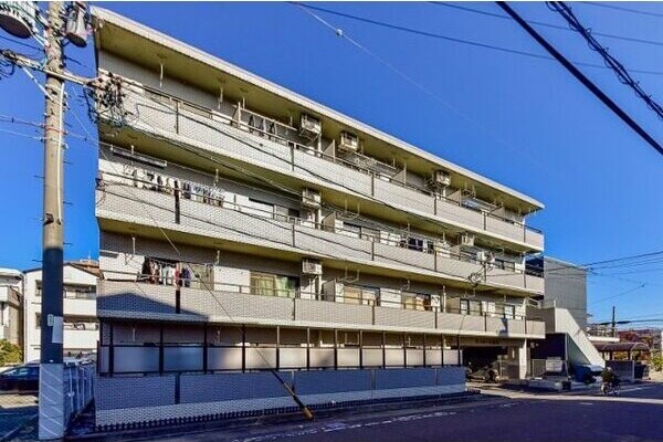  ラフォーレ岩塚