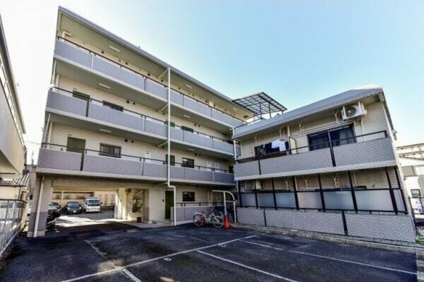  ラフォーレ岩塚