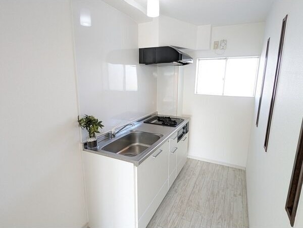  セントラル川名