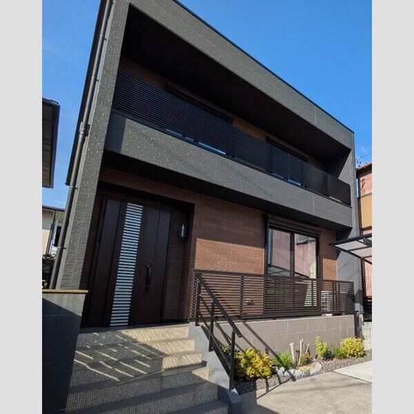  東海道本線/大府駅 バス27分辰池西下車:停歩4分 1-2階 築6年