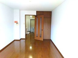 写真、間取図面などが現況と異なる場合は現況優先となります。