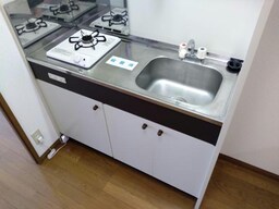 写真、間取図面などが現況と異なる場合は現況優先となります。