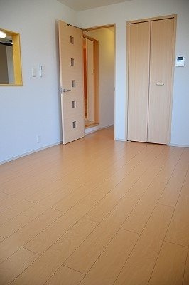  オレンジヒルズ論田Ａ