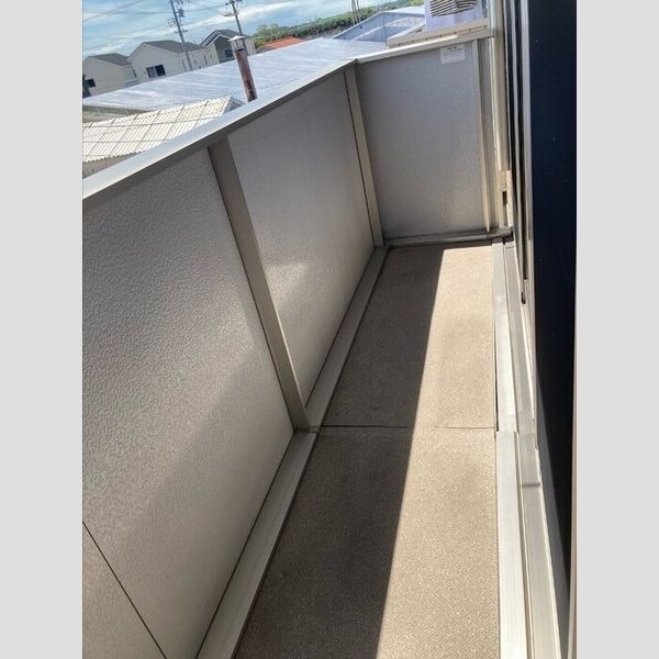  カーミー・芳川　B棟