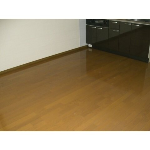  アンプルール リーブル QUATRE