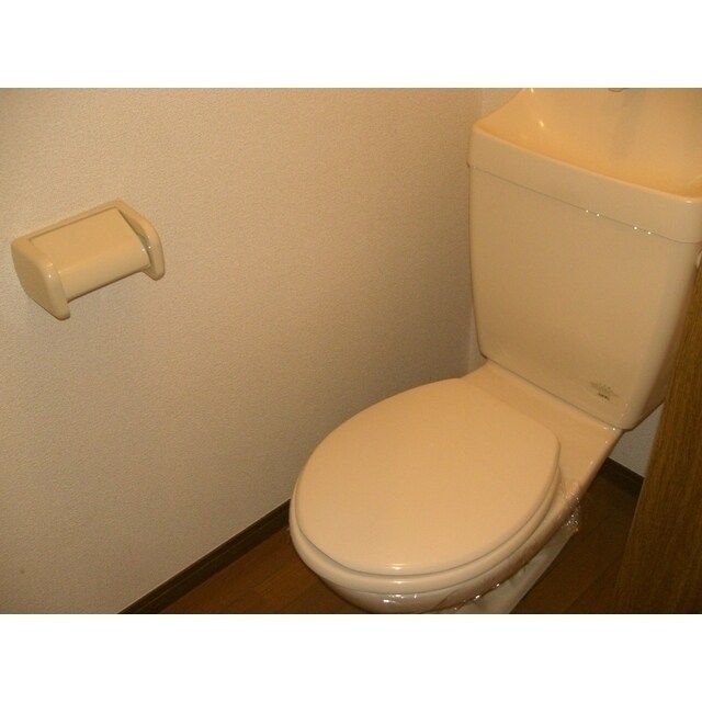  アンプルール リーブル QUATRE