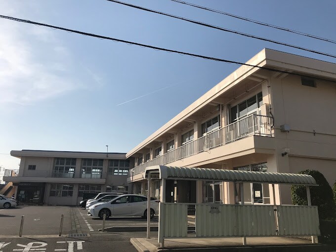 刈谷市役所 東刈谷市民センター(役所)まで643m アンプルール リーブル QUATRE