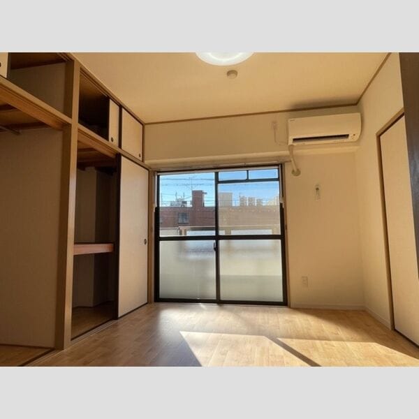  名古屋市営地下鉄鶴舞線/塩釜口駅 バス15分名古屋市営バス「島田」停下車:停歩2分 2階 築37年