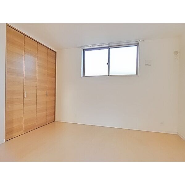  名古屋臨海高速鉄道<あおなみ線>/荒子川公園駅 徒歩26分 1-2階 築10年