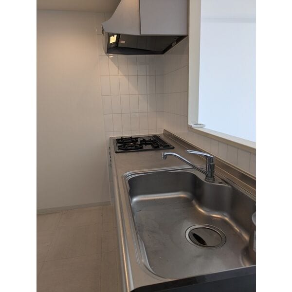 ※写真は同じマンションの違う部屋のものになります。 名古屋市営地下鉄東山線/覚王山駅 徒歩7分 3階 築16年