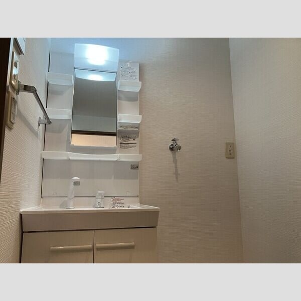  カーサコモダ新舞子　B