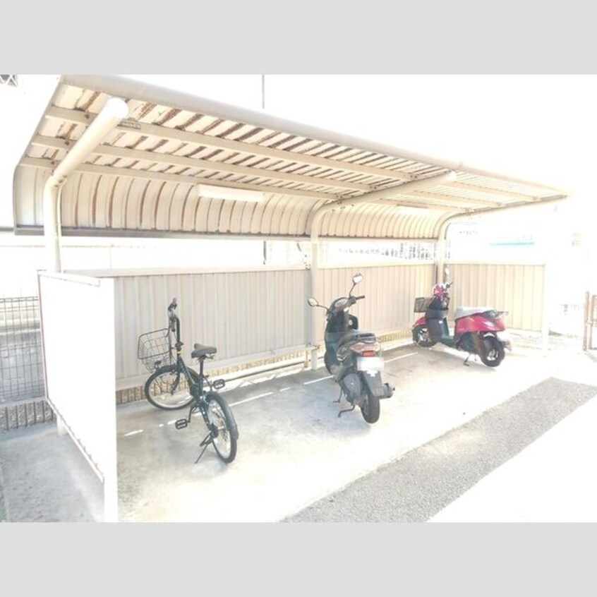  カーサコモダ新舞子　B