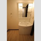 室内写真は別部屋の写真です。 SEBIL