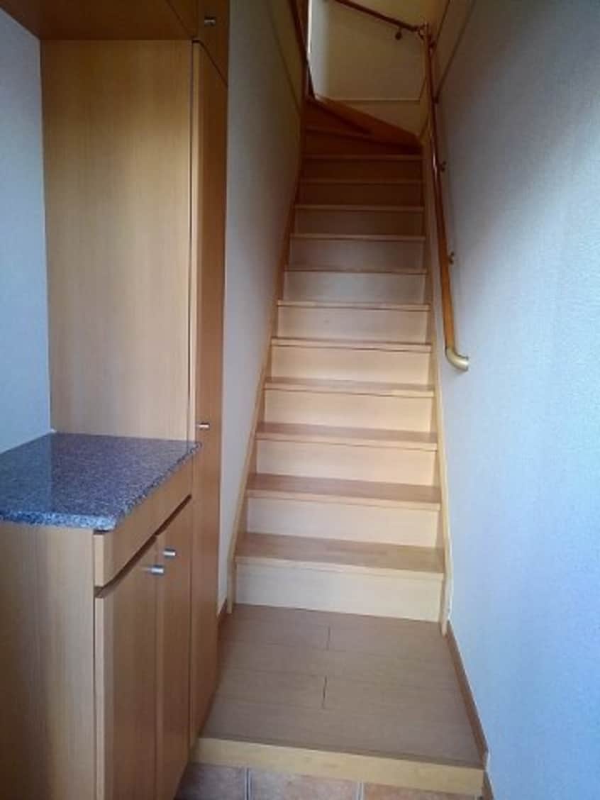 収納もある玄関です フィオーレ・メイ