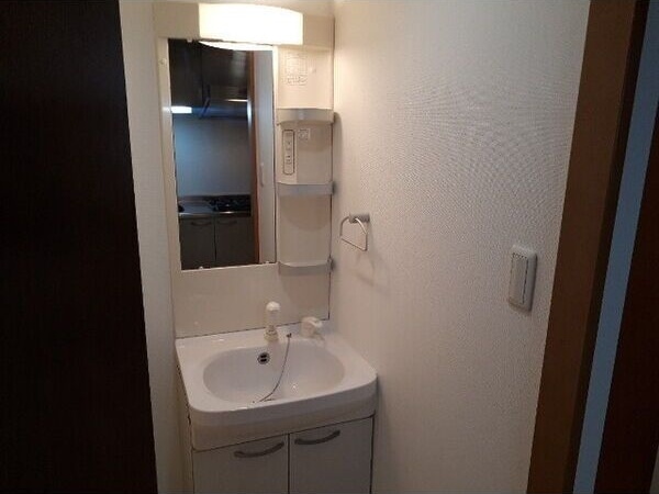  リアライズ代官町