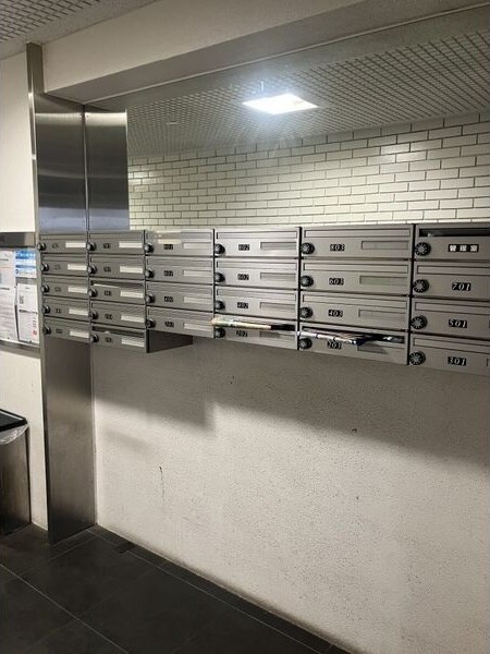  レスカール千代田