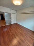  レスカール千代田