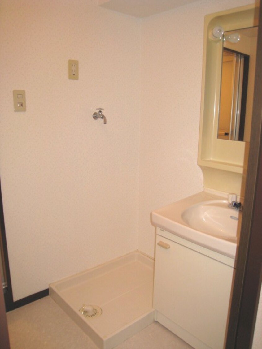 ※別部屋のお写真で、現況優先と致します。 セブンスズキⅢ