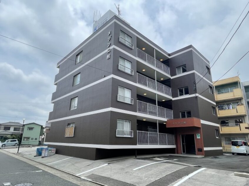  メゾン二村