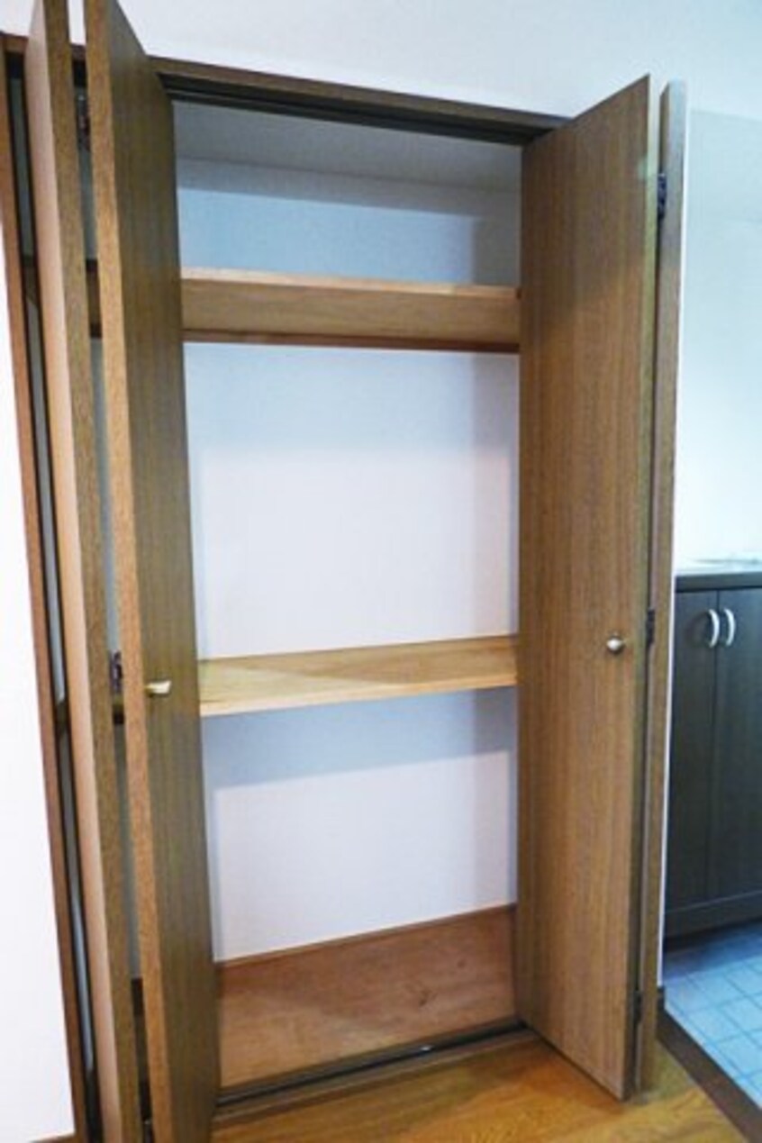 玄関収納 スカイメゾン赤松