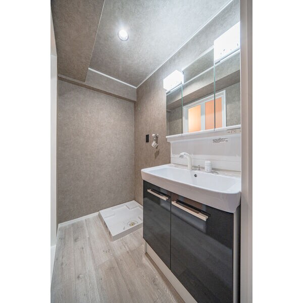  名古屋市営地下鉄東山線/上社駅 徒歩13分 3階 築42年